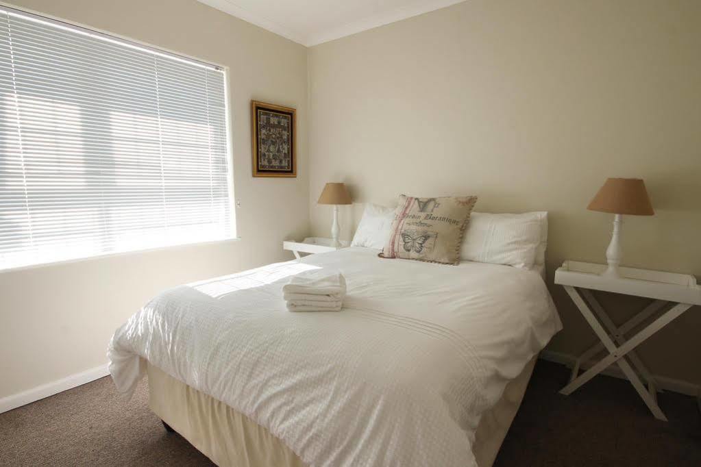 Laguna Grove Holiday Rentals Knysna Esterno foto
